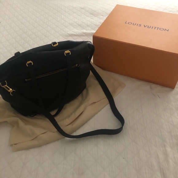 Authentic Louis Vuitton Bow tie Bag - Picture 1 of 8